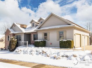 24679 Autumn Wood Dr, South Bend, IN 46628