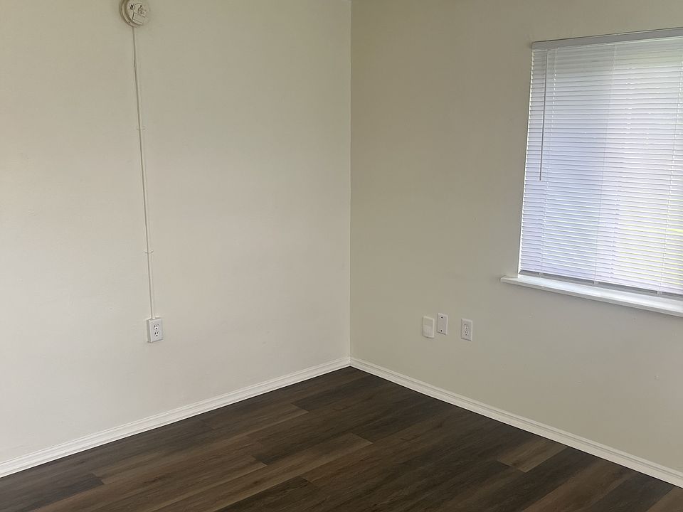 1st image of 1115 Troy St APT 1