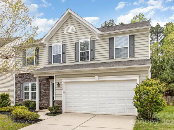 5716 Selkirkshire Rd, Charlotte, NC 28278