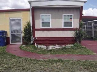 1458 SW 131st Ave, Miami, FL 33184