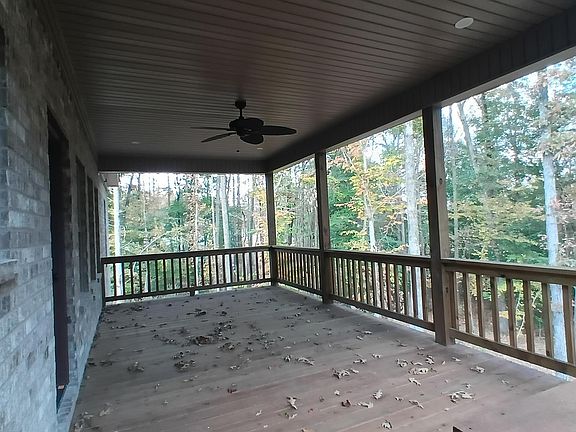 5th image of 150 Hawthorne Ln Lot 21