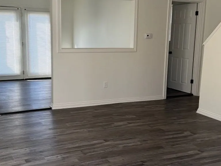 1351 Parrish Ave — Photo 2