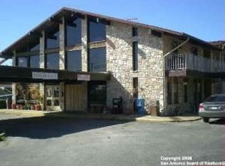 1228 S Main St, Boerne, TX 78006