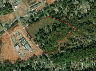 S Point Rd, Belmont, NC 28012