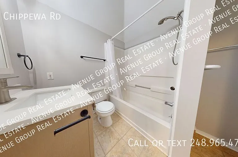 93 Chippewa Rd — Photo 8