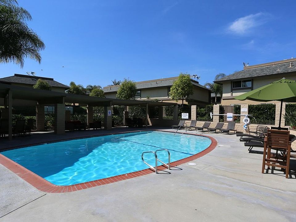 Avalon Townhome Apartments - 14382 Red Hill Ave Tustin CA | Zillow