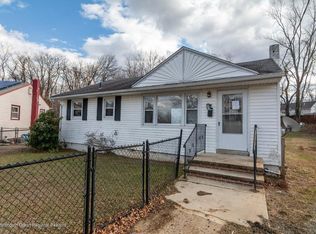 52 Bond St, Freehold, NJ 07728