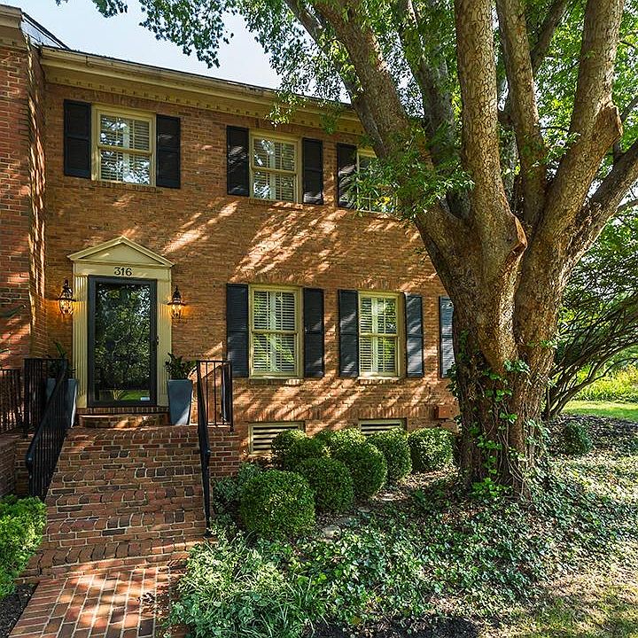 1st image of 316 Chippendale Cir