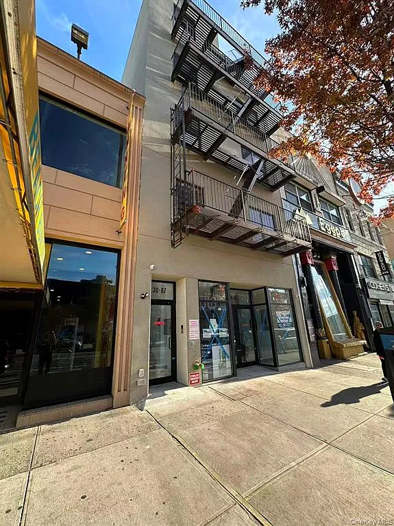 30-87 Steinway Avenue — Photo 1