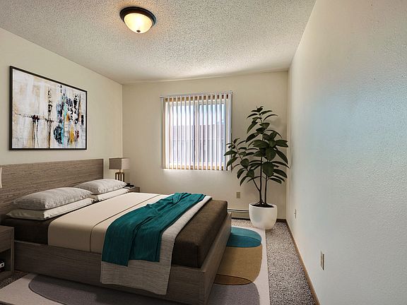 Fargo, ND Sterling Park Apartments | Bedroom
