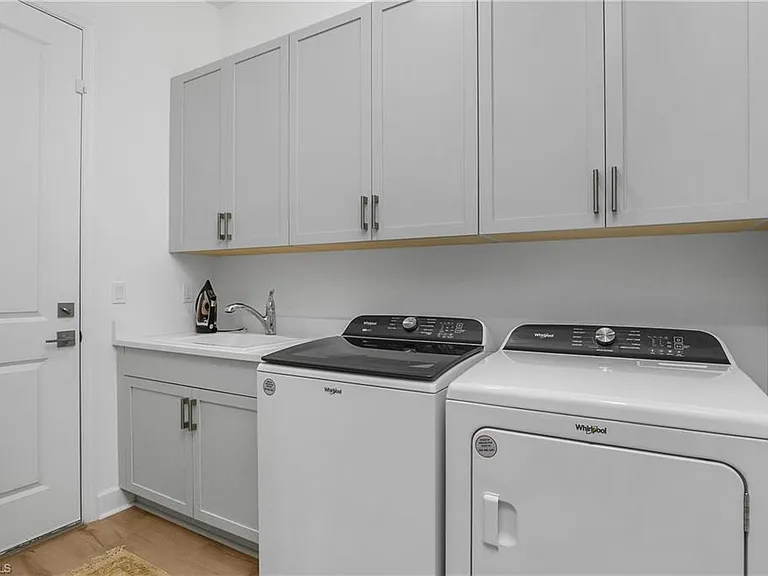 7286 Saona Ct — Photo 20