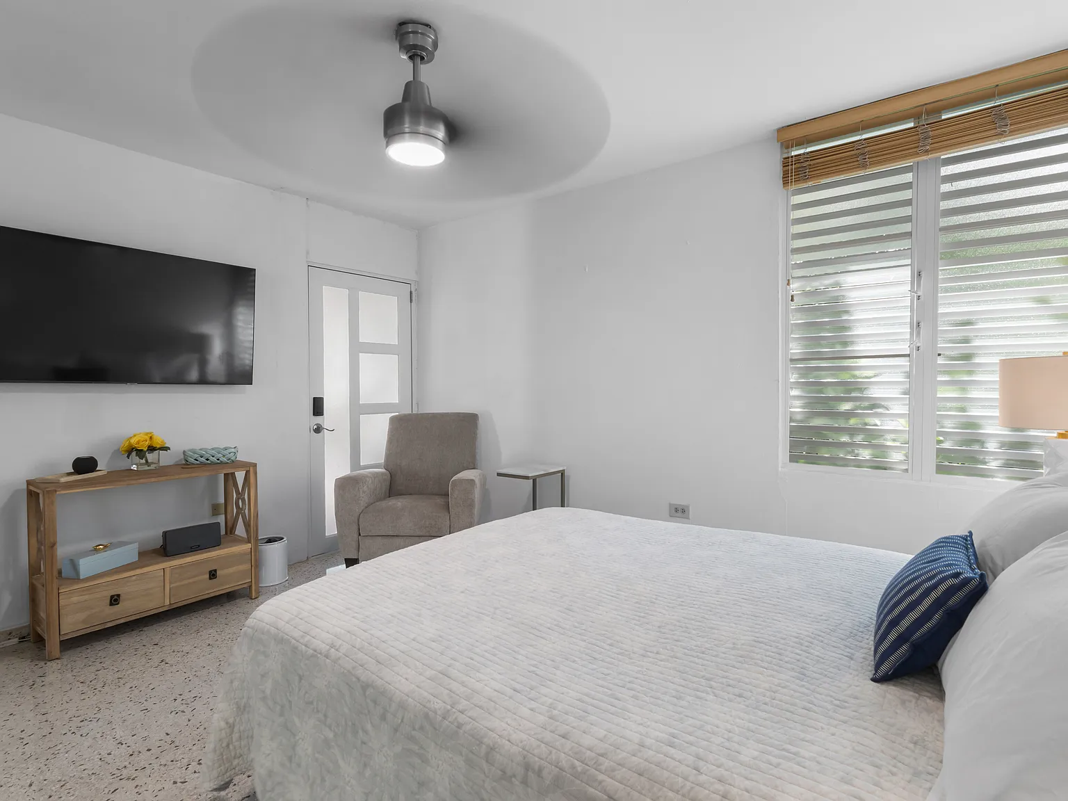 4 bed, 2000 sqft, $3,600 — Photo 3