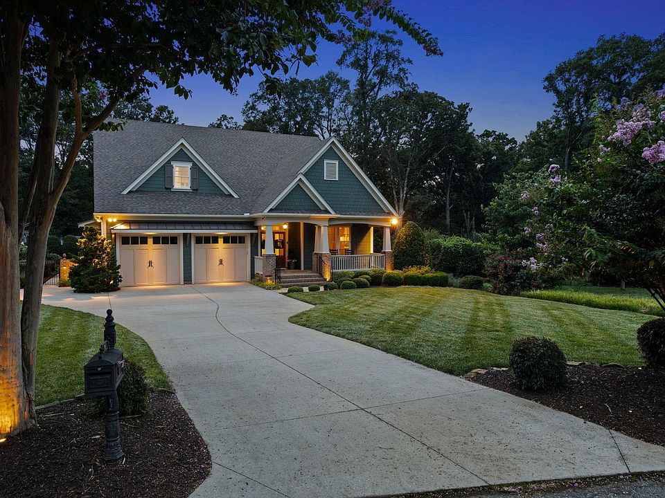 1st image of 16 Willow Springs Dr
