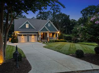 16 Willow Springs Dr, Greenville, SC 29607