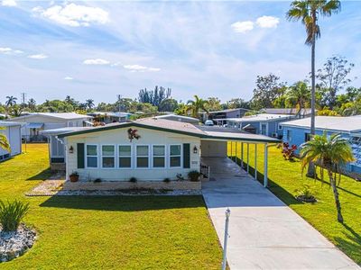 270 Pine Key Ln #204, Naples, FL, 34114