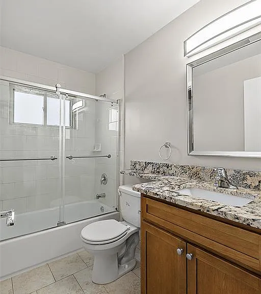 2859 E Maple Rd #15 — Photo 15