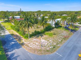 904 SW 28th Ave, Boynton Beach, FL 33435