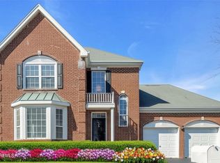 30 Petra Dr, Morganville, NJ 07751