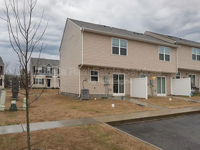 2935 Winterberry Dr — Photo 5