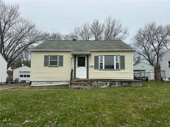 2809 Ellis Ave NE, Canton, OH 44705