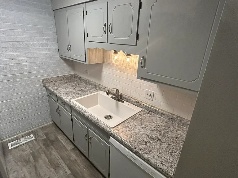 18515 Harwood Ave #1A — Photo 7