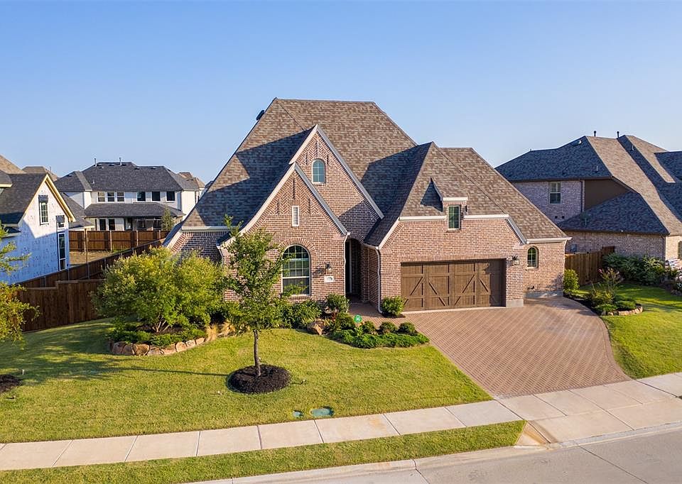1st image of 1721 White Tail Dr