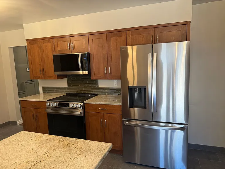 1331 G St — Photo 18
