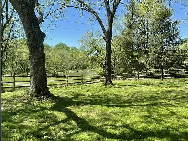 6660 Farbell Row — Photo 4