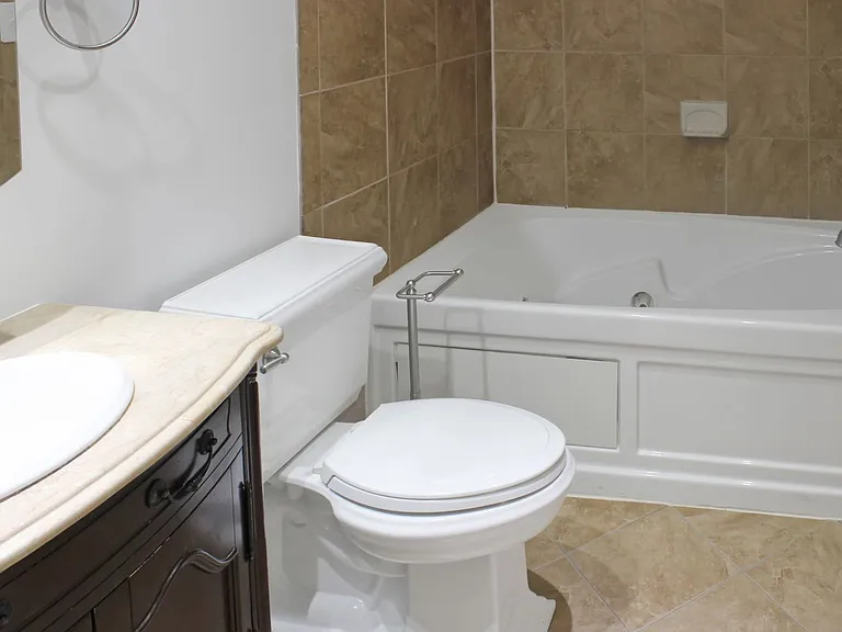 3032 Churchill Ct — Photo 24