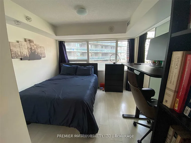 20 Joe Shuster Way #720 — Photo 2