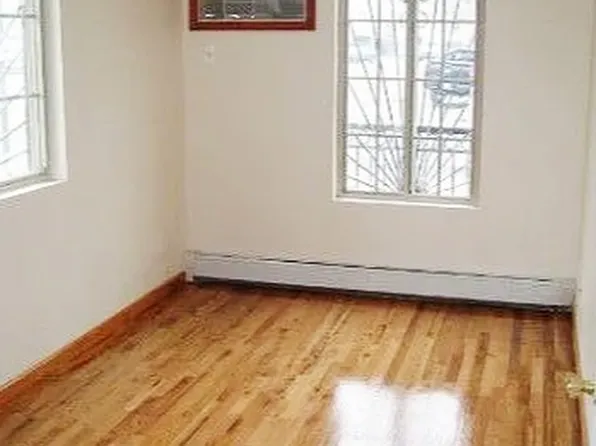 1784 Linden Boulevard image 2 of 7