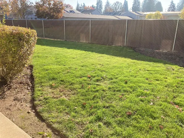 Three Bedroom Duplex in Keizer, Landscaping Included!, 1644 Lucinda Ave NE, Salem, OR 97303