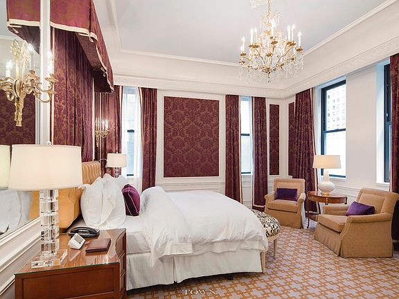 3rd image of 2 E 55th St #1136