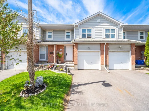 100 Century Dr #16, Orangeville, ON L9W 4L1