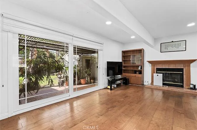 9945 Gaviota Ave — Photo 4