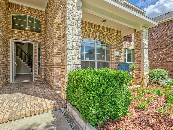 5th image of 5864 Lorenzo Dr