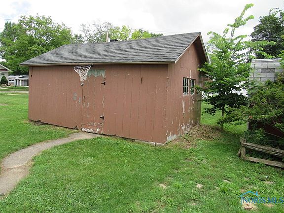 4th image of 320 N Harrison St