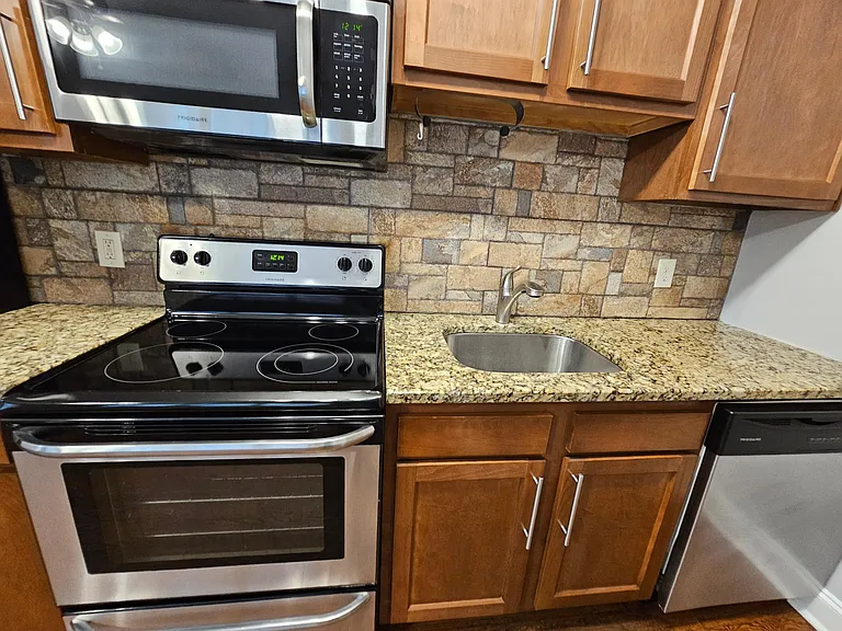 1066 Piedmont Ave NE #106 — Photo 10