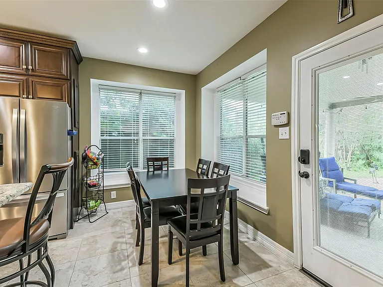 20319 Umber Oak Ct — Photo 16