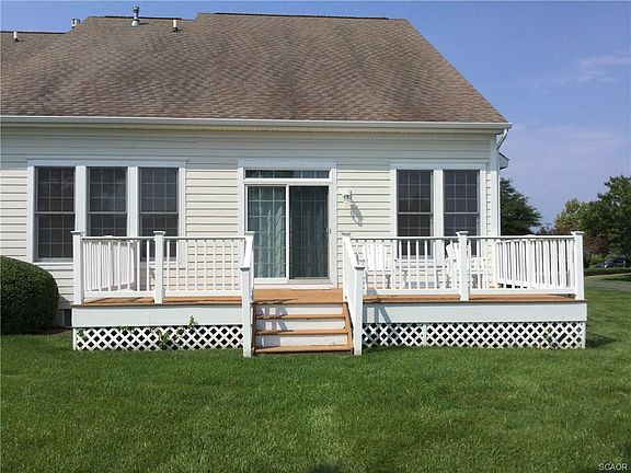 5th image of 1 Willow Oak Ave