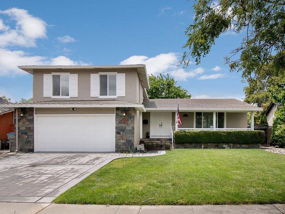 1st image of 4523 Windsor Park Dr