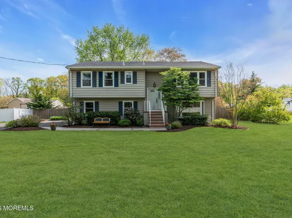 46 Balloch Place, Red Bank, NJ 07701