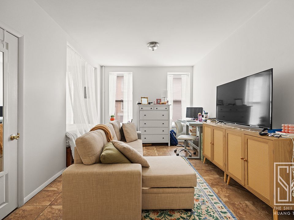 1st image of 172 Huntington St #2F