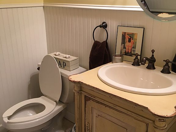 5th image of 6725 NW 52nd Ct