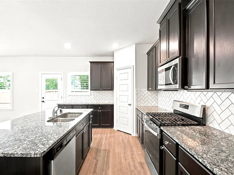 1202 Vilamoura Ct — Photo 18