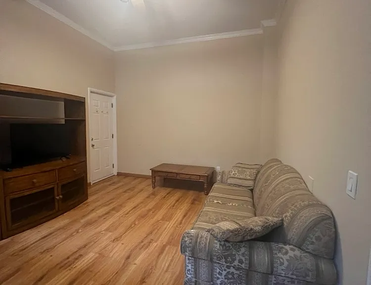 33 Valley Dr — Photo 9