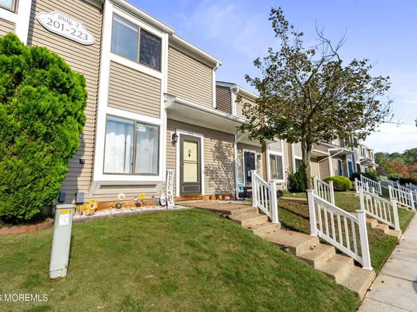 211 Sandra Place #211, Brick, NJ 08724