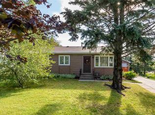 304 Oak Bend Dr, Duluth, MN 55811