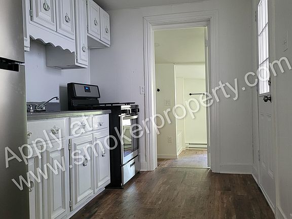 3rd image of 1351 Monument St