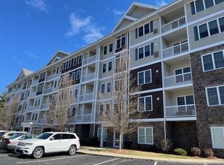 10 Braemoor Woods Rd APT 100, Salem, NH 03079